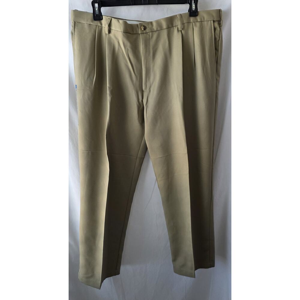 Haggar Men's Cool 18 Performance Pants Khaki Size 42x29 NWT